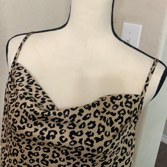 Forever 21 leopard print cropped cami top - Picture 5 of 17